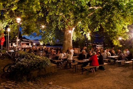 The Benefits Of Professional Event Lighting
